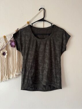 lululemon athletica Women's Short Sleeve Camo Tee - Black
